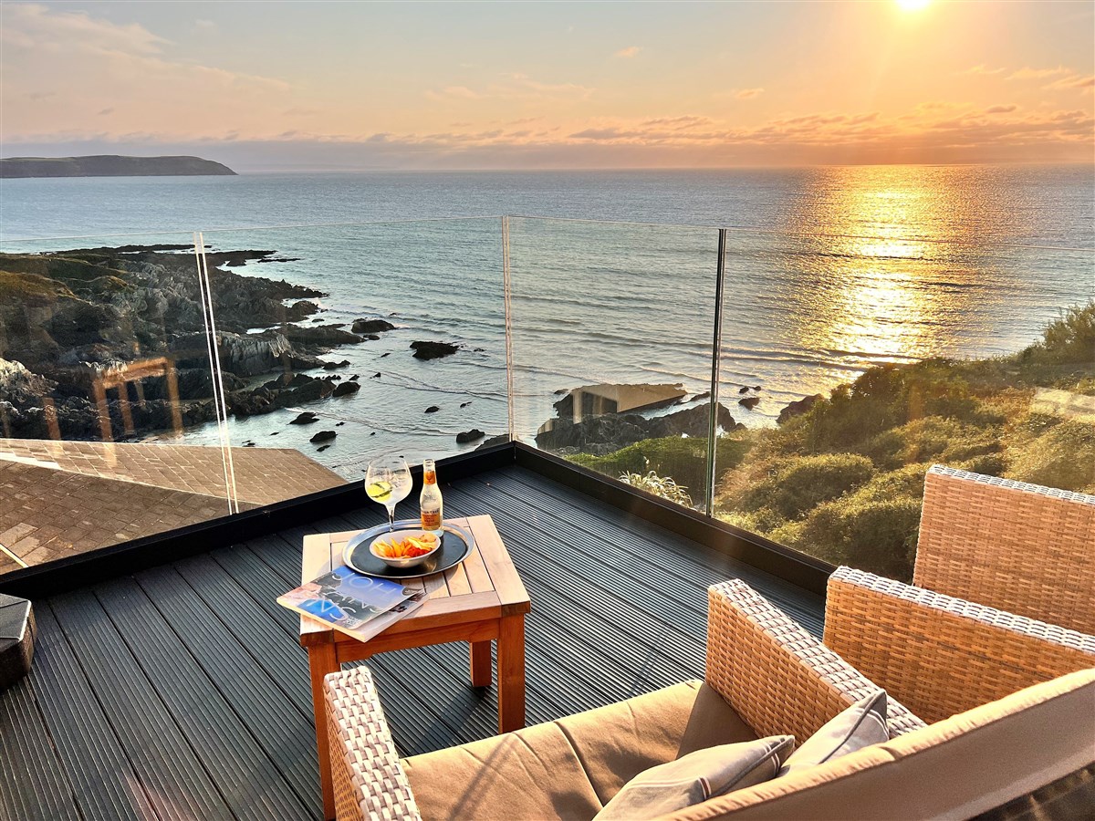 Lookout Suite