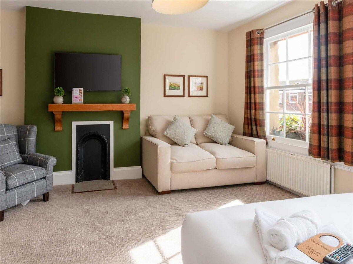 The Richard Onslow,  113 - 117 High St, Cranleigh Village, Surrey, GU6 8AU