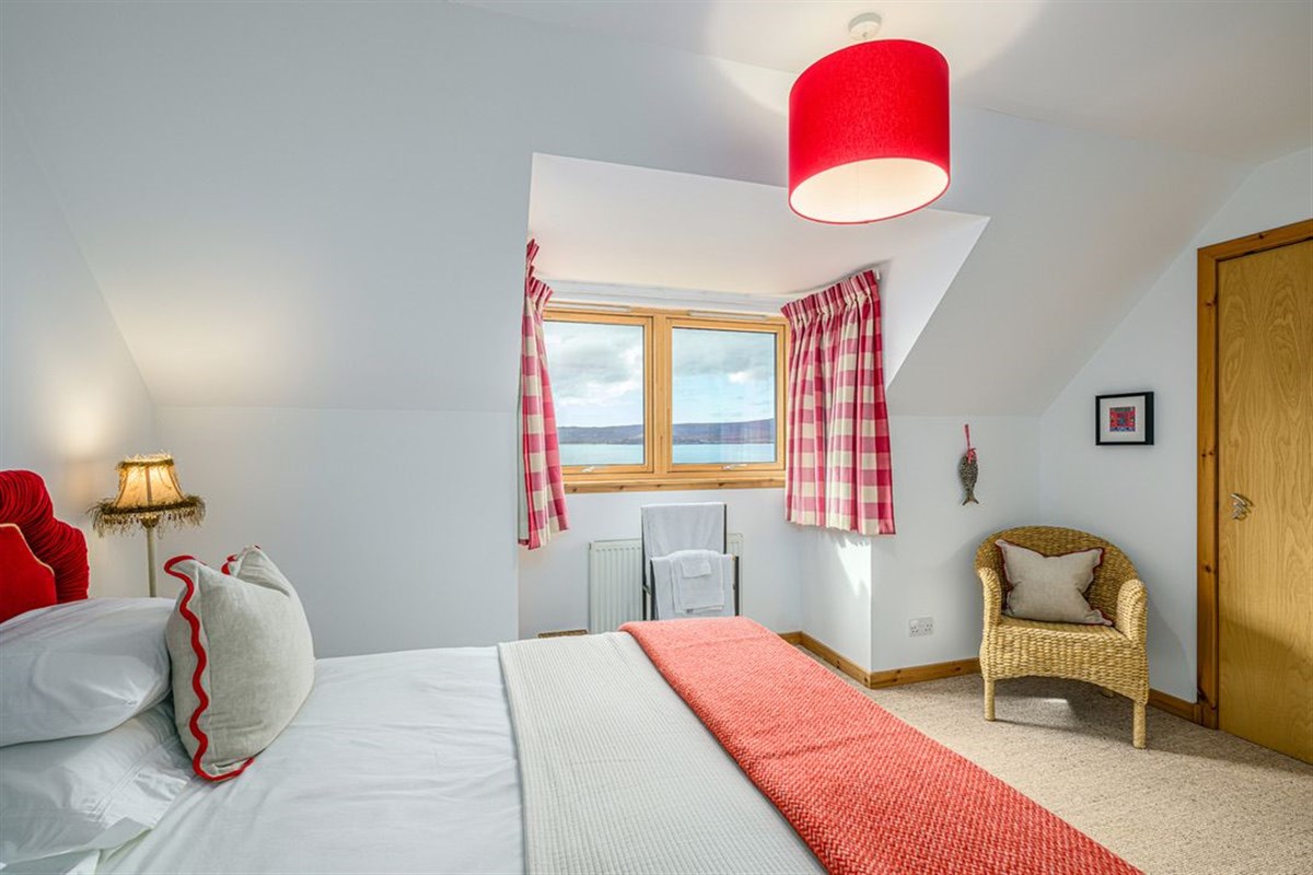 Second king bedroom or twin