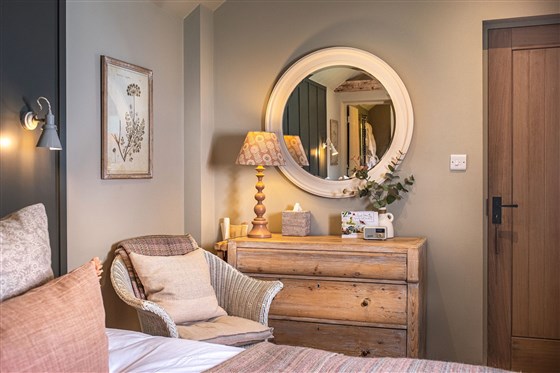 Church Farm bedroom