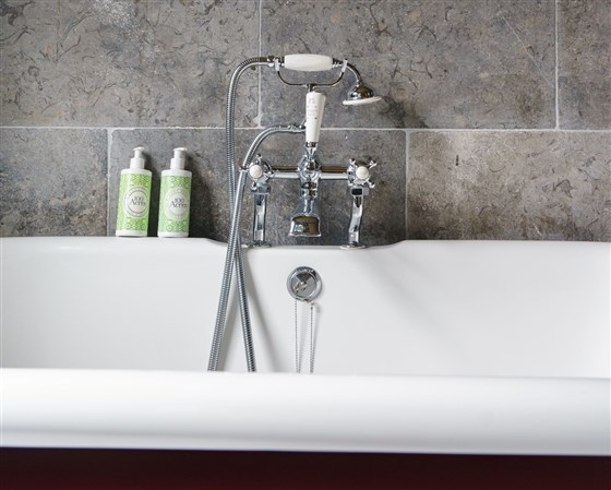 The Grazing Goat bathroom