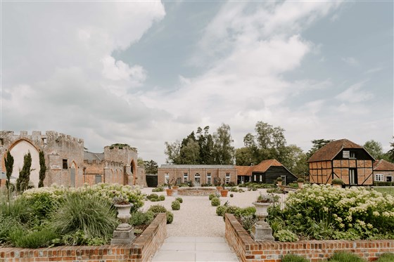 Wasing Park - The Castle Barn & Gardens