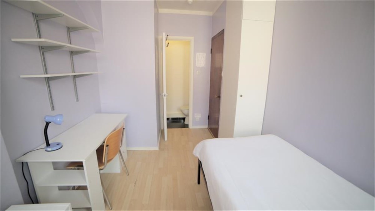 En-suite room