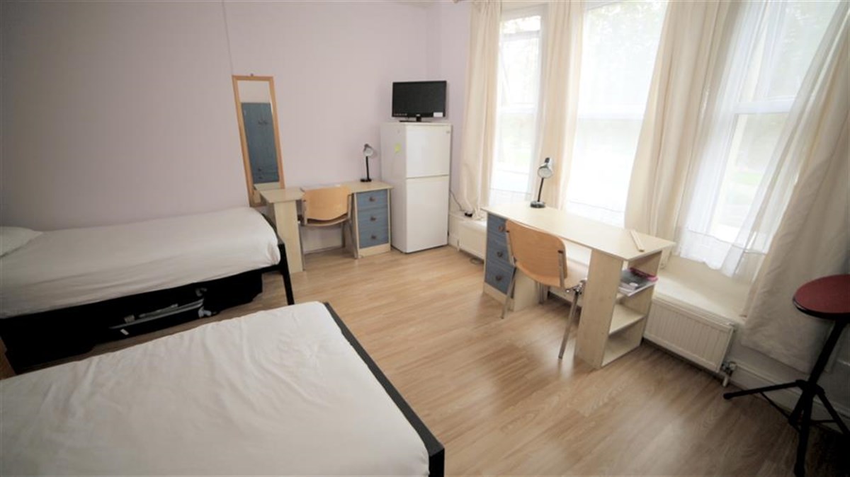 twin room