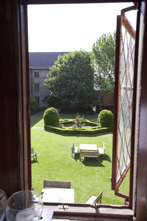Vue depuis une pièce sur le Quadrangle