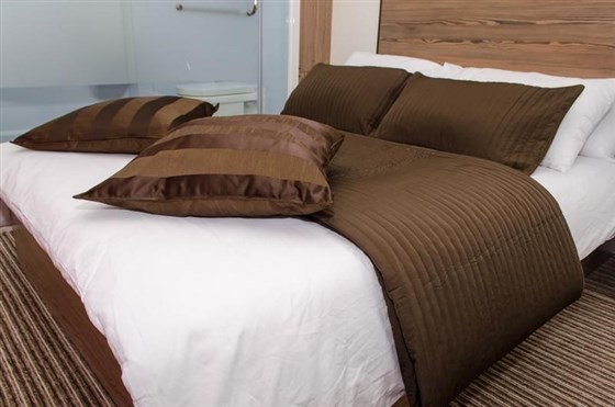 Quarto Duplo com Banheiro Privativo - Trivelles Bradford