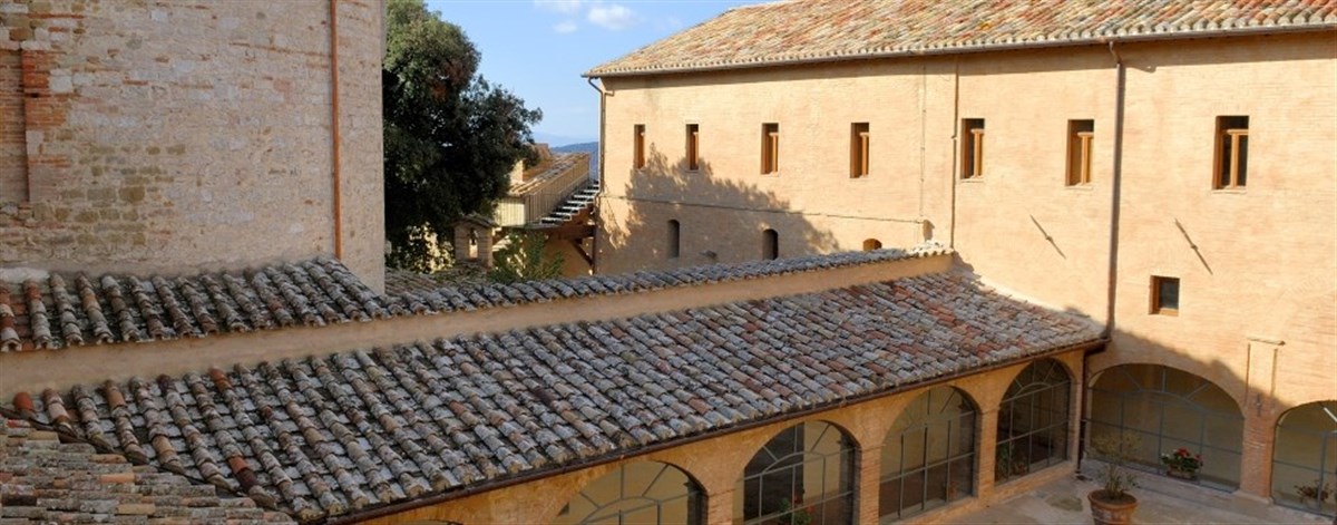 Chiostro del Capestrano 