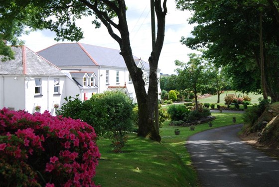 Approche de l'hôtel