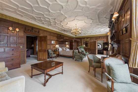 Oak Bedchamber Room