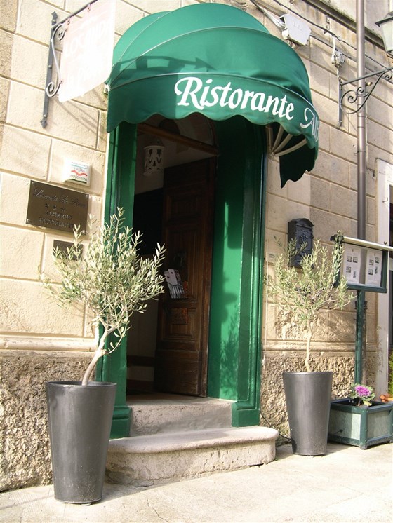 Entrance 1