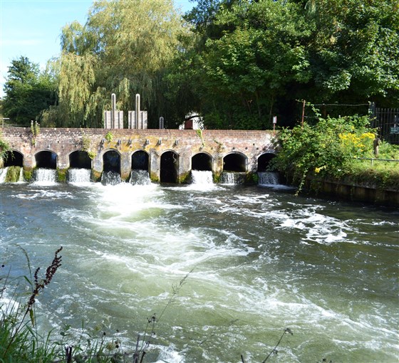 Main hatch pool