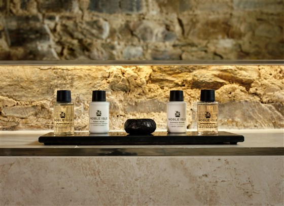 Bathroom amenities