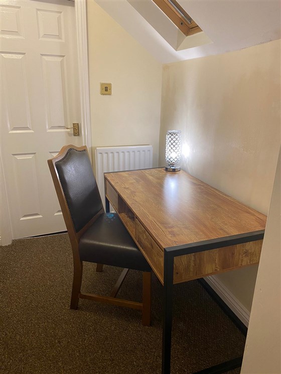 Room 4 Work Station (Small Double)