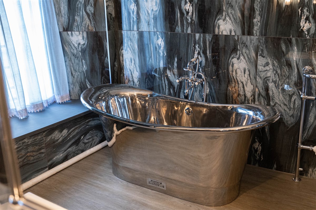 Moth Mallion Ensuite 