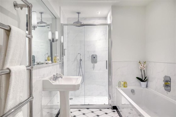 Buxton Crescent