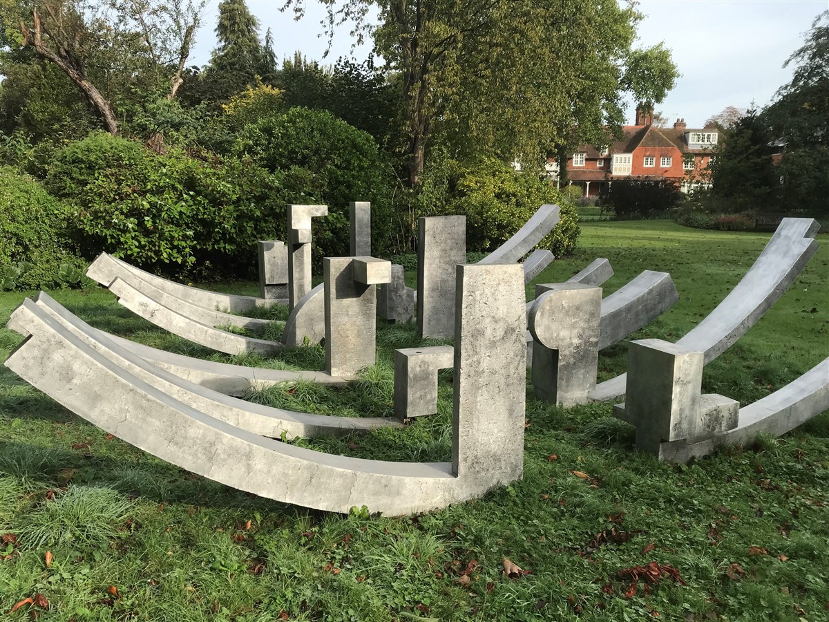 Sculture moderne nei giardini di Wychfield