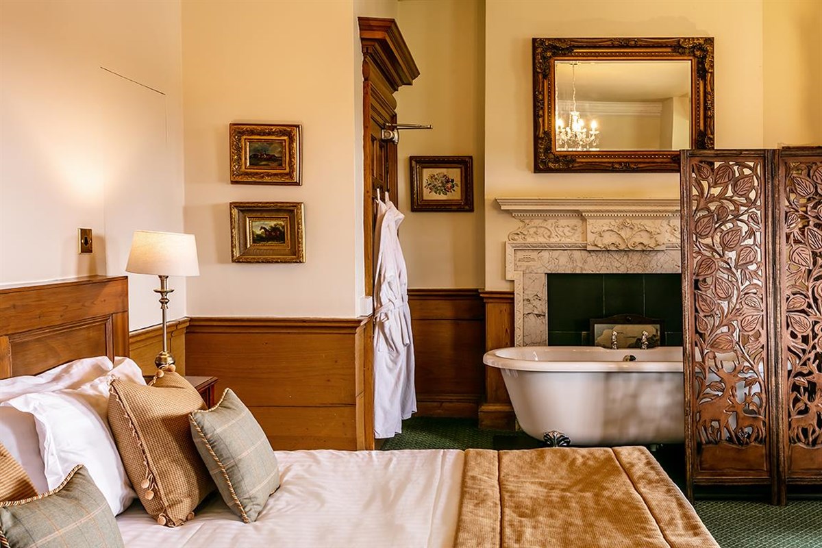 Bedroom at Ednam House