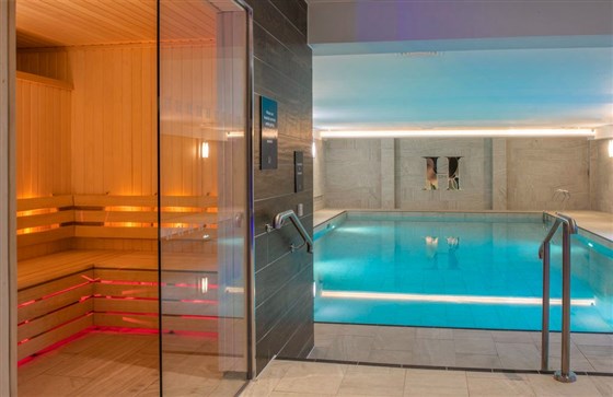 H Spa Pool & Sauna