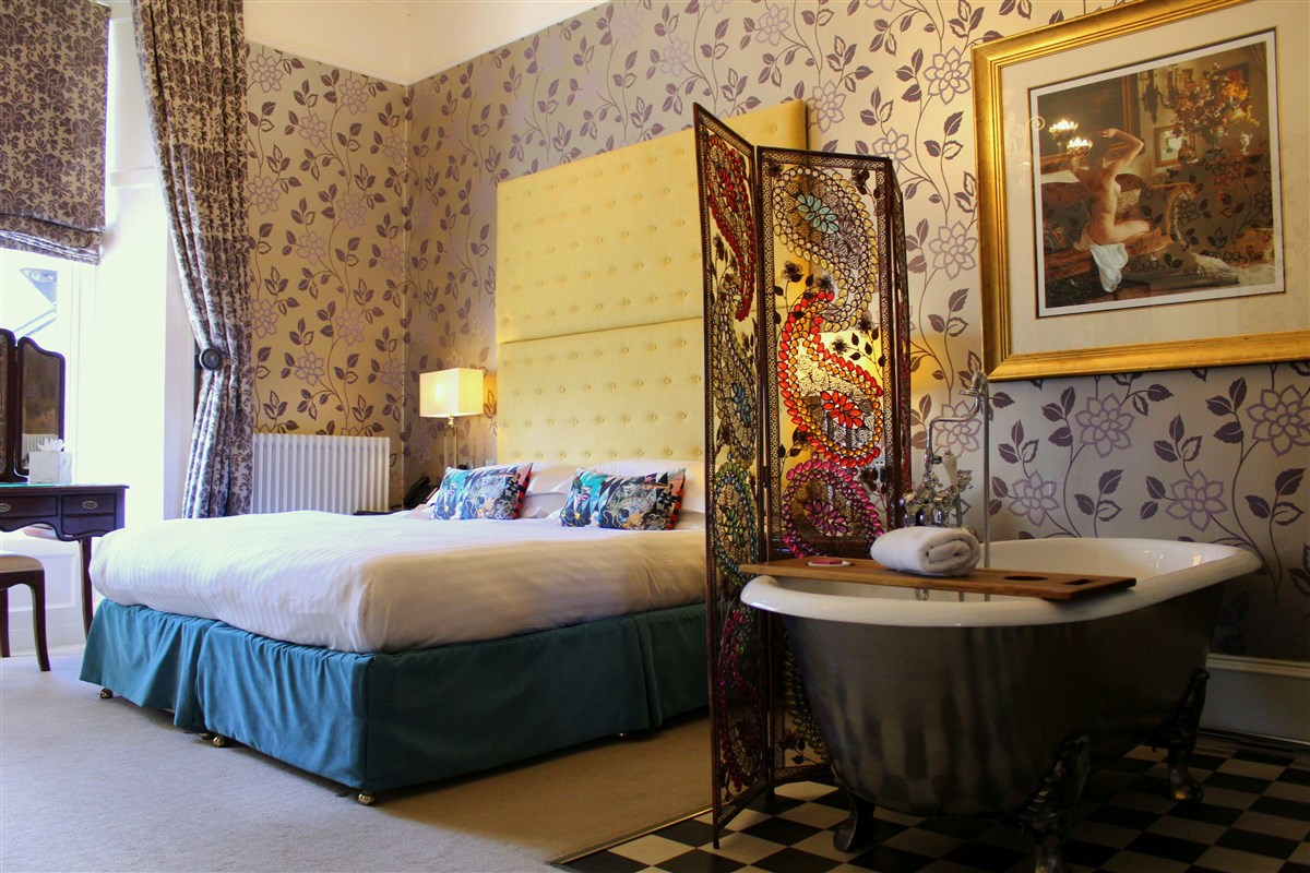 Doble Superior con bañera enrollable