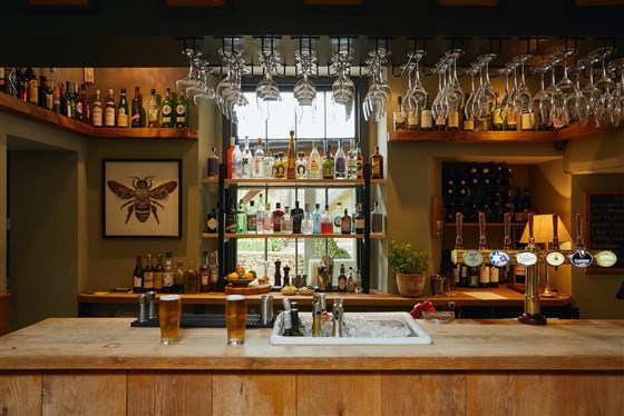 Bar, The Kingham Plough