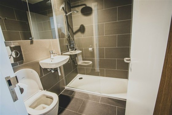 Bagno privato con doccia (solo nelle camere Dorothy Garrod)