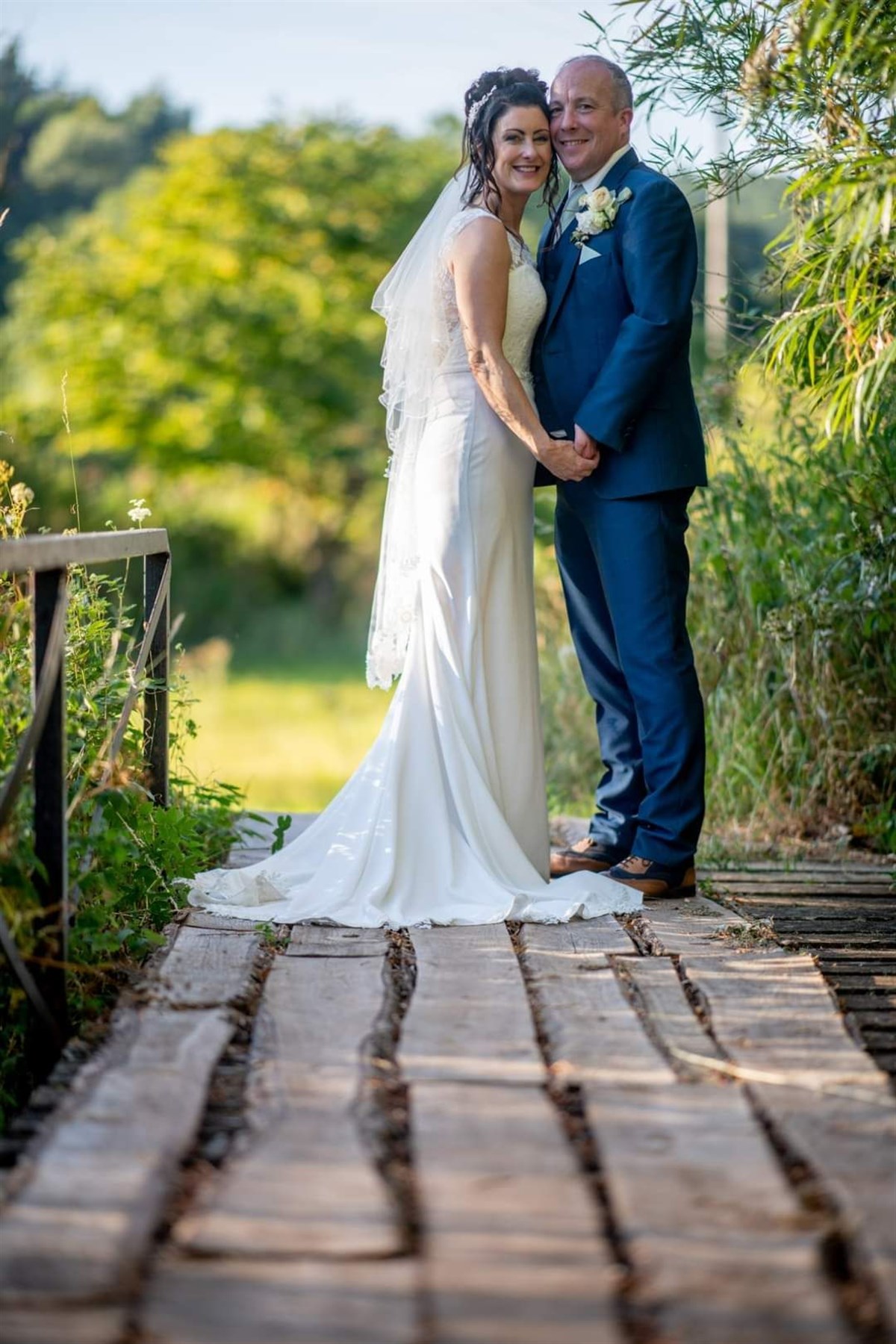 Valleyside Barn - Bridge at riverside meadow