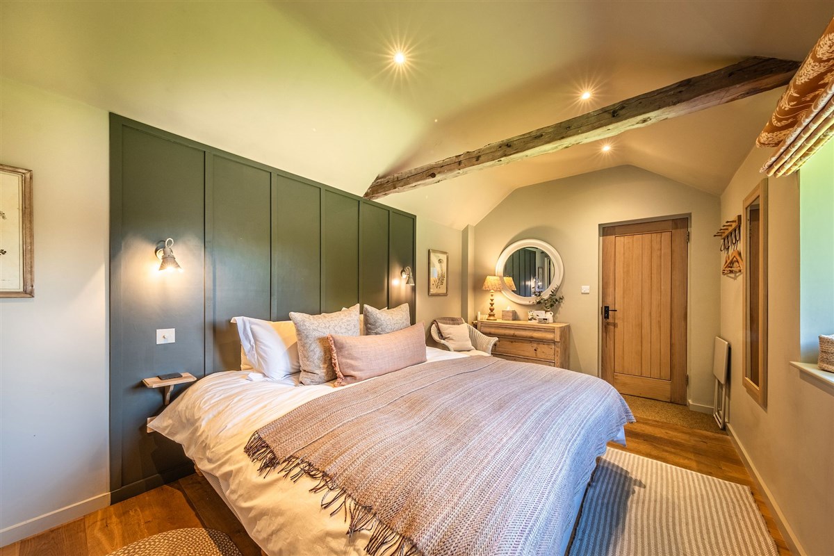 Church Farm bedroom