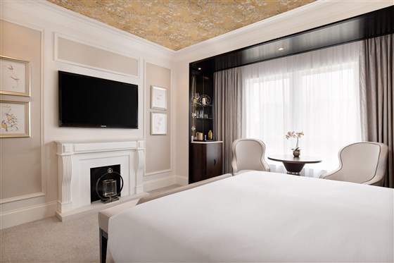  Fairmont King Room
