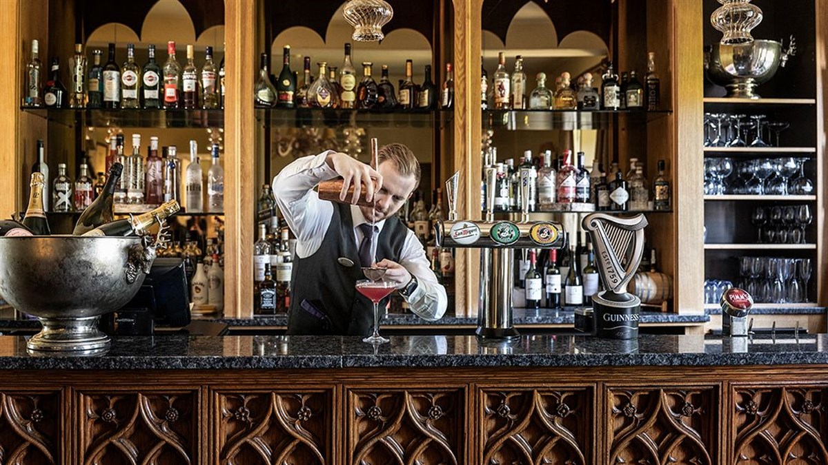 The Tudor Bar