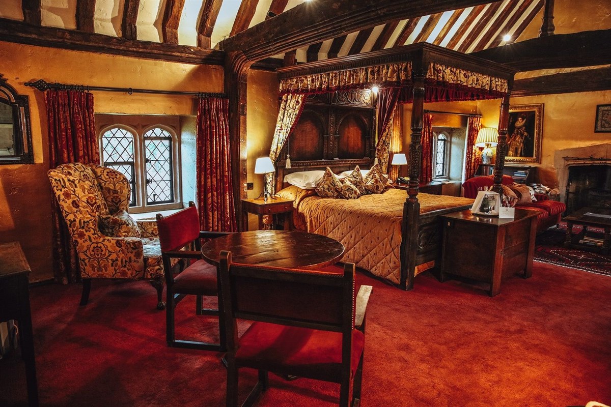 Baylies Room at Bailiffscourt Hotel