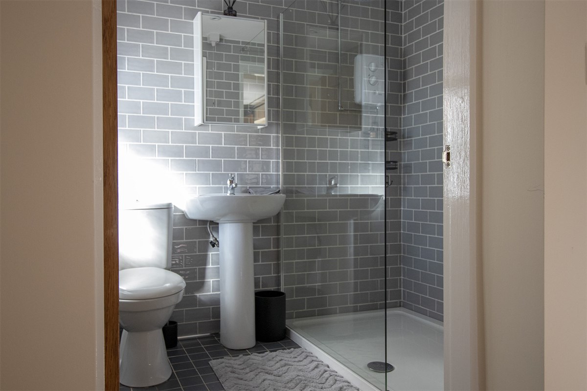 En Suite bathroom