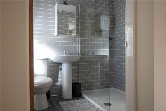 En Suite bathroom