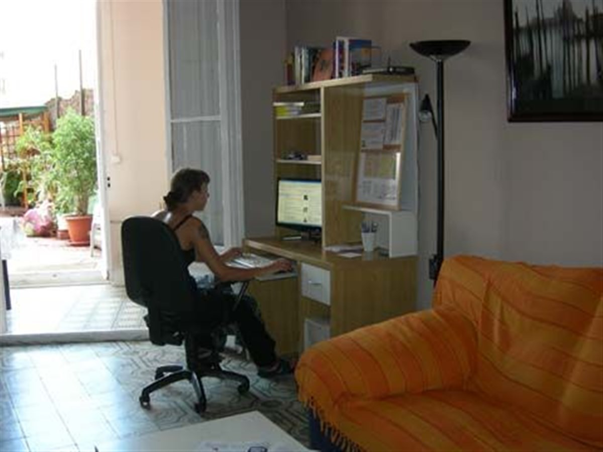 Soggiorno con computer