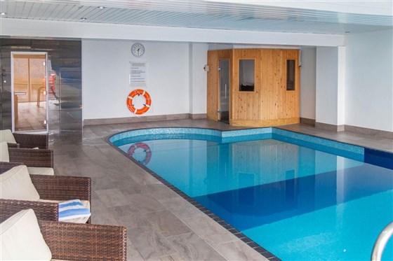 Swimming Pool, Sauna & Steam Room