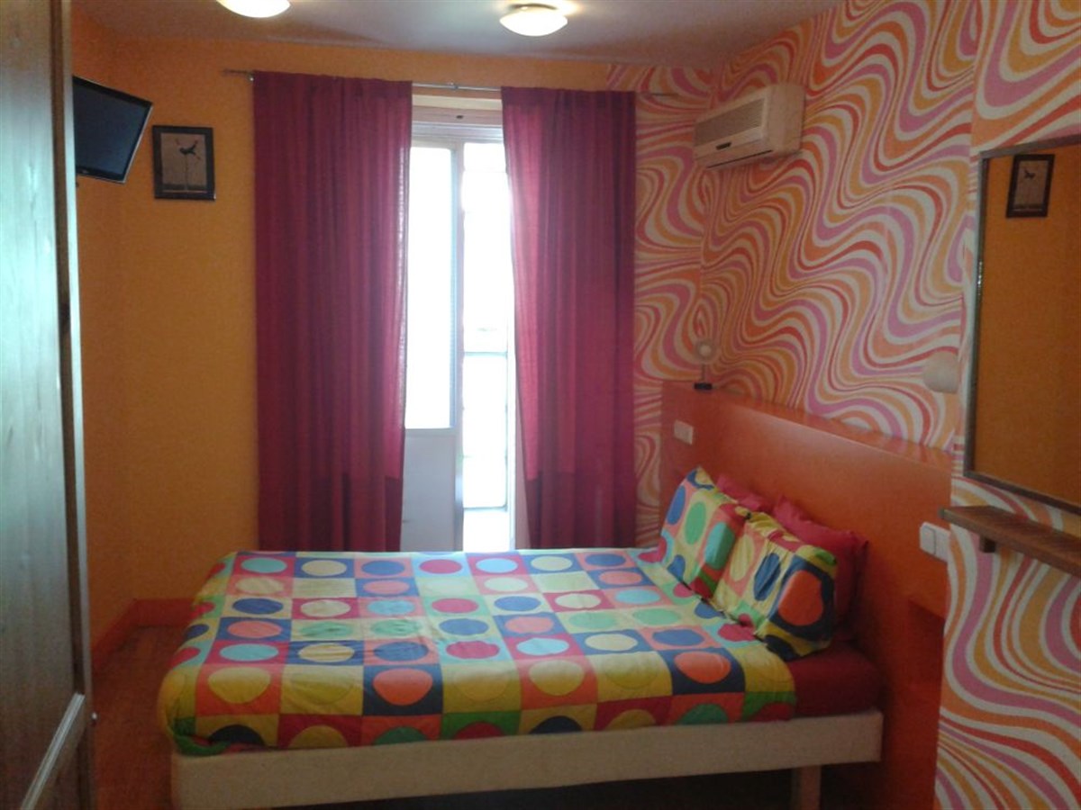Double Exterior Room