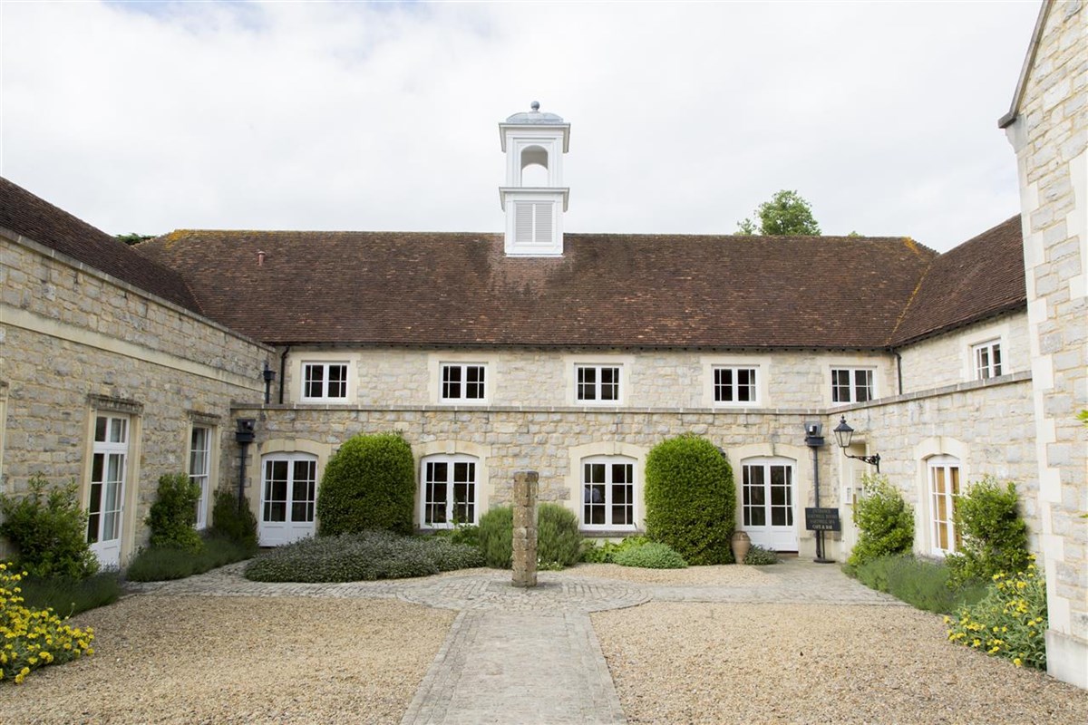 Eingang zum Hartwell Spa
