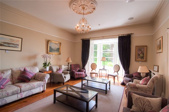drawing room