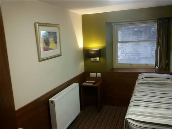 Single room, Adelphi Hotel