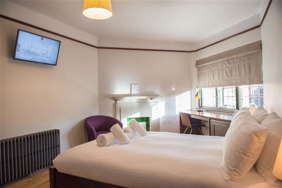 Double standard bedroom