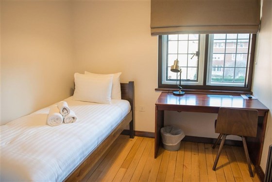 Single standard bedroom