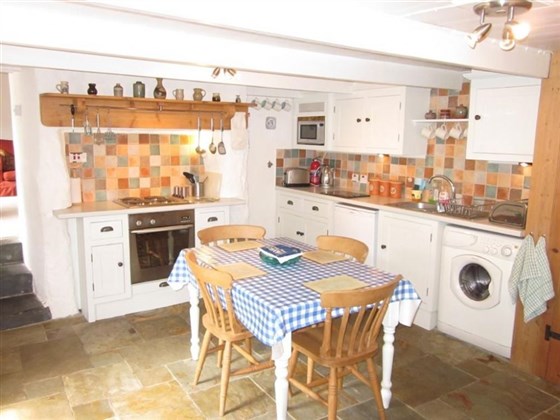 Well-equipped kitchen