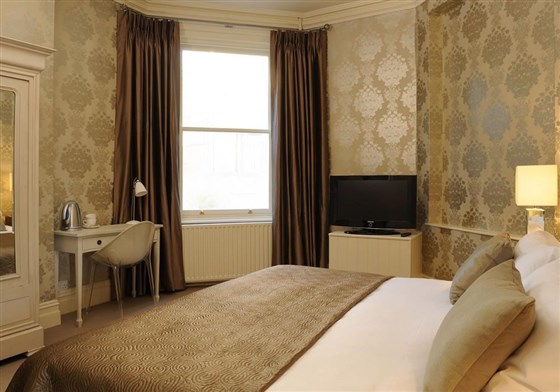 Brooks Guesthouse Bath 