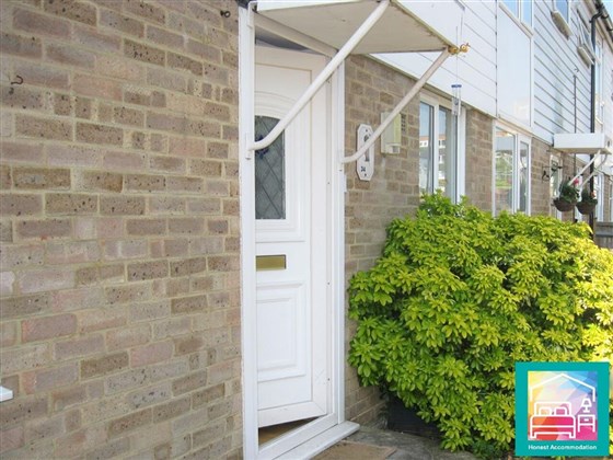 Entrada Aeropuerto Morada/Unidad Universitaria 1