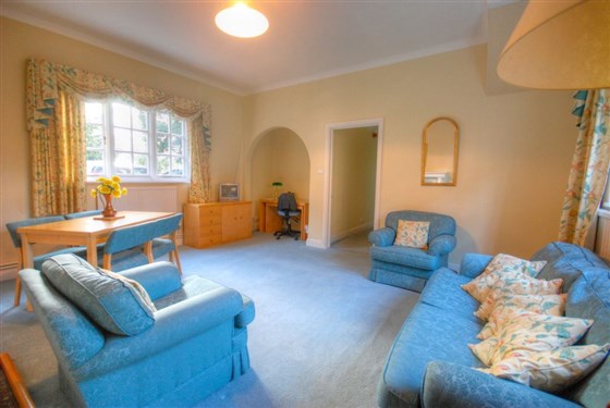 Soggiorno appartamento al piano terra Barrmore