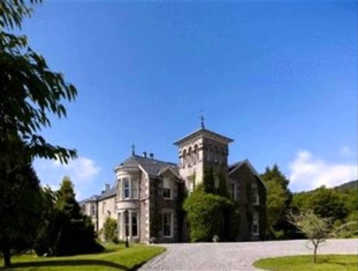 Loch Ness Country Hotel