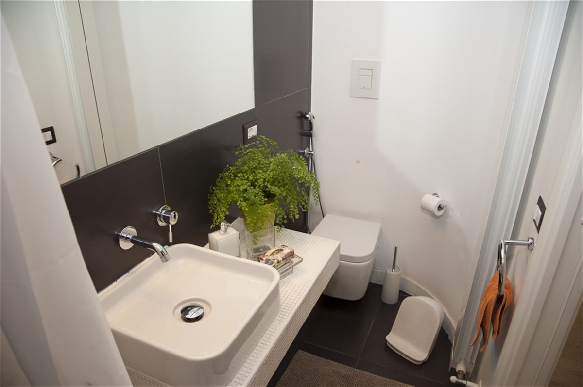 Bagno camera matrimoniale