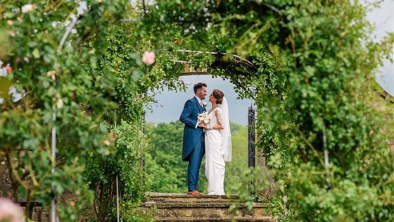 Newlyweds in the grounds