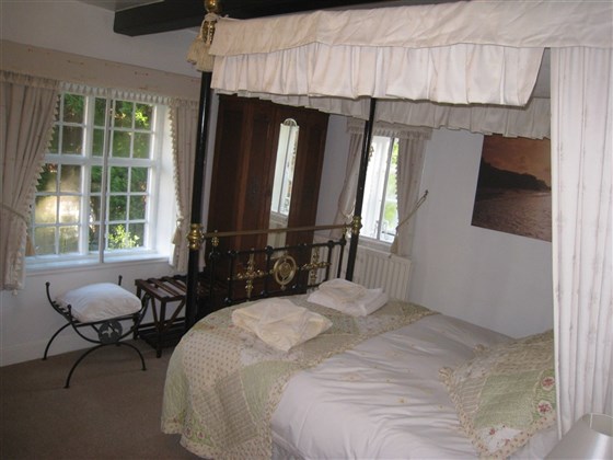 Chambre à baldaquin