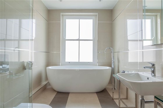 Feature Room bathroom