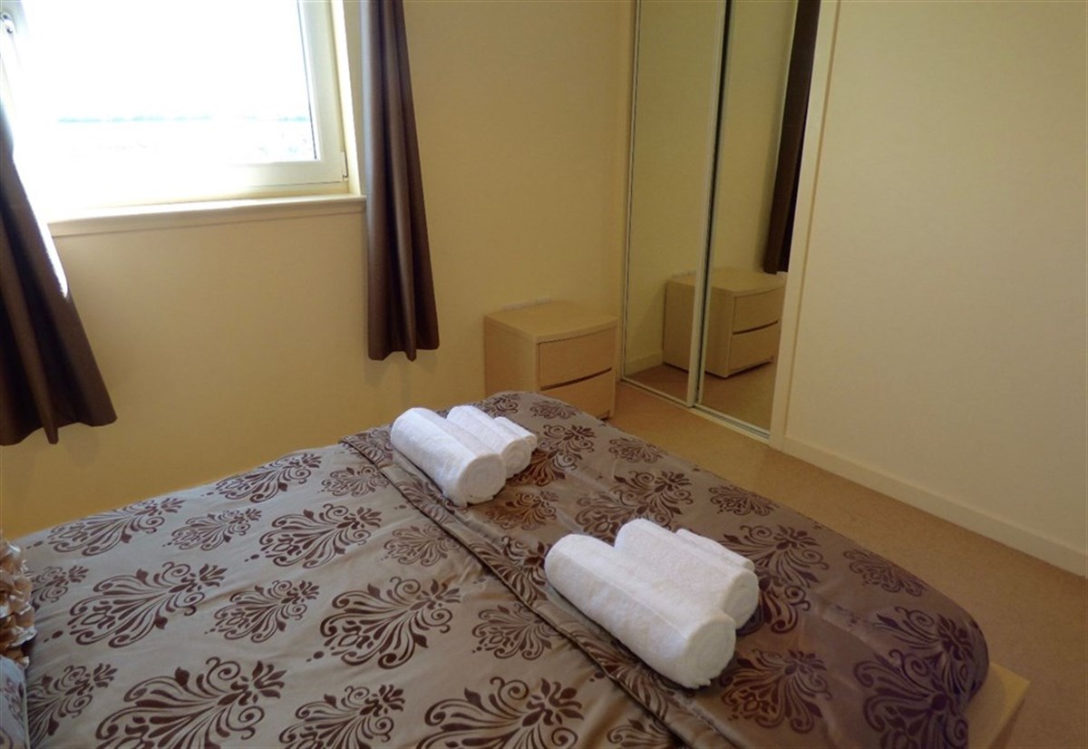 The Barony Suite Apartment, Cambuslang